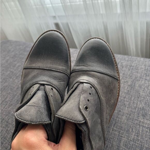 Free People Leather Slip On Oxford Shoe Distressed
Gray (Sz 6) EU 37 - Picture 3 of 9